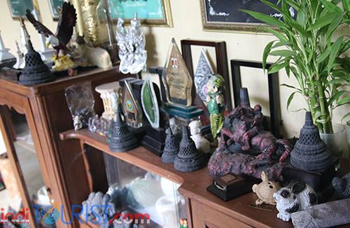 Kala dunia dalam genggaman Omah Mbudur