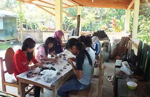 Kala dunia dalam genggaman Omah Mbudur