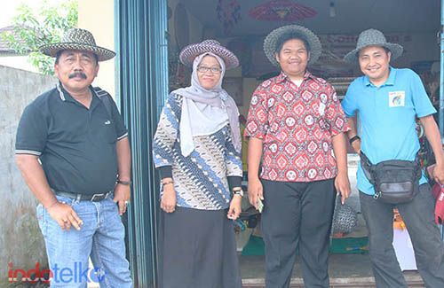 Anyaman Belitung mendunia berkat internet
